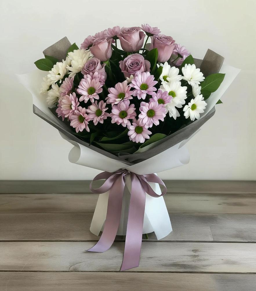 Букет цветов из: Хризантемы и Розы в Ашитково