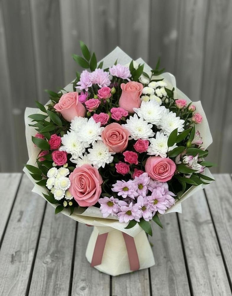 Букет цветов из: Альстромерии, Гвоздики, Розы и Хризантемы в Ашитково