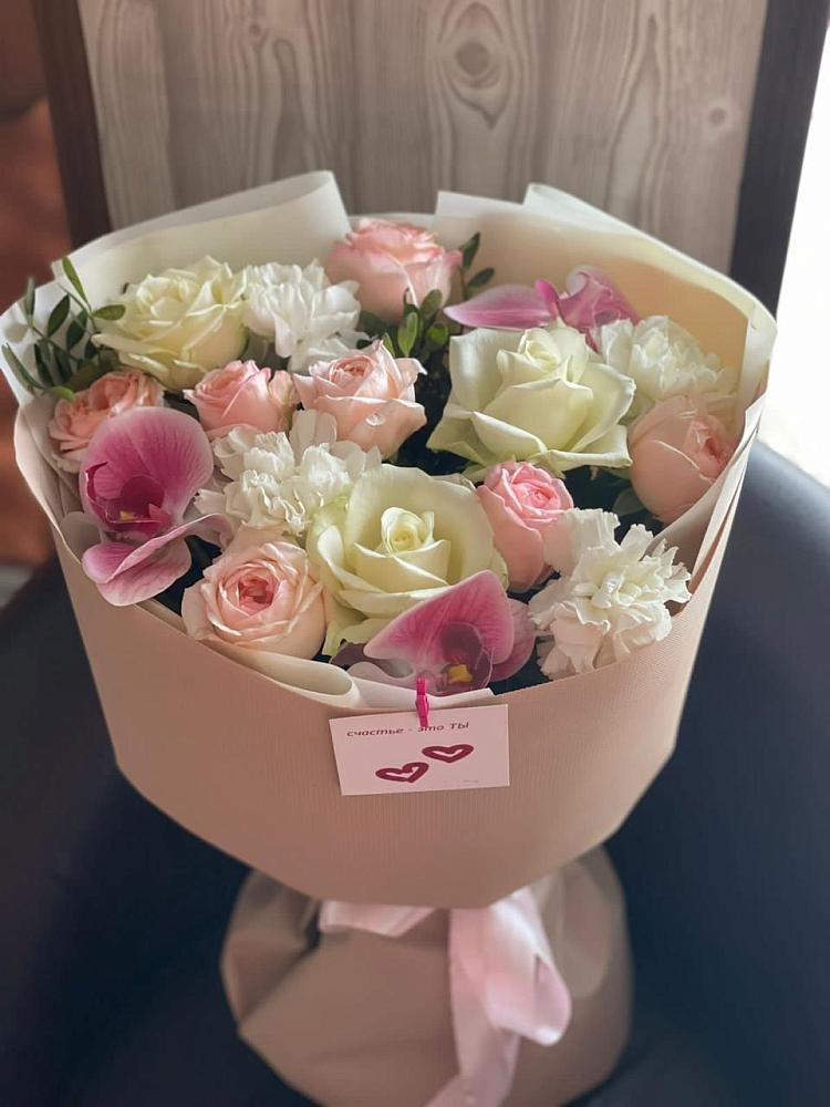 Букет цветов из: Орхидеи, Розы и Гвоздики в Ашитково