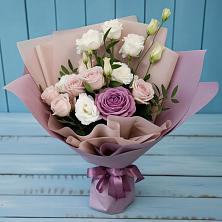Букет цветов из:  Розы и Лизиантусы в Ашитково