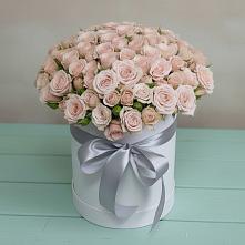 Цветочная композиция из Розы в шляпной коробке в Ашитково