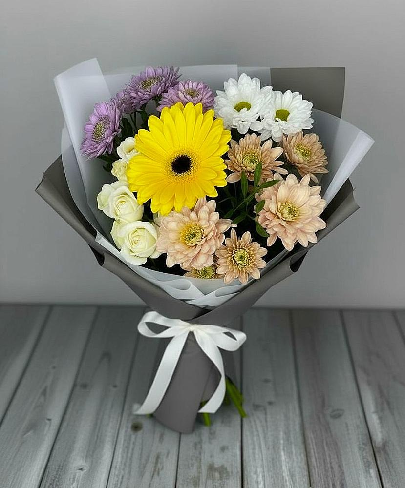 Букет цветов из: Розы, Герберы и Хризантемы в Ашитково