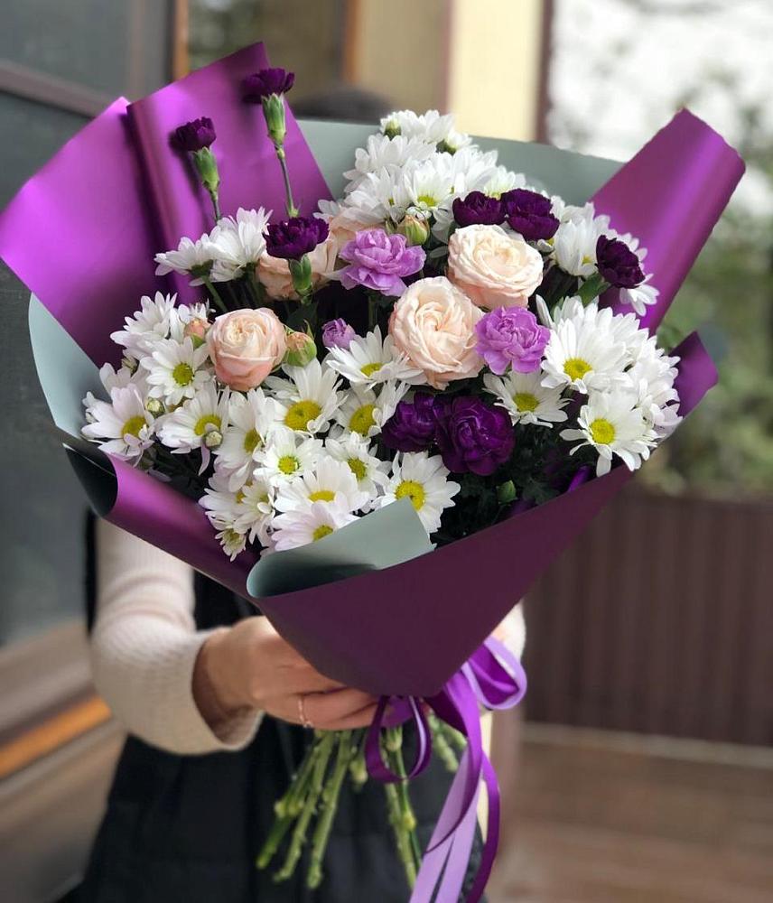 Букет цветов из: Хризантемы, Гвоздики и Розы в Ашитково