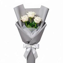 Букет 3 белые розы в Ашитково