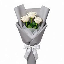 Букет 3 белые розы в Ашитково