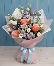 Букет цветов из:  Лизиантусы, Розы, Альстромерии и Гипсофила в Ашитково