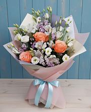 Букет цветов из:  Лизиантусы, Розы, Альстромерии и Гипсофила в Ашитково