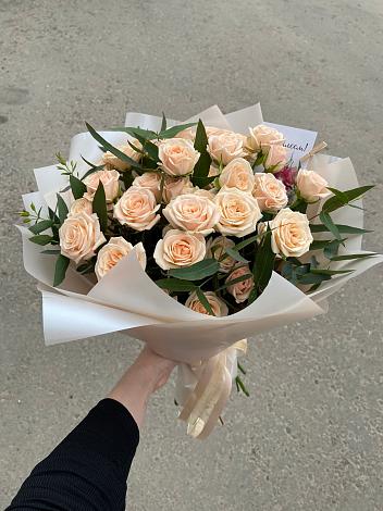 Букет Кремовые розы Латте в Ашитково