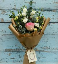 Букет цветов из:  Розы и Лизиантусы в Ашитково