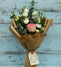 Букет цветов из:  Розы и Лизиантусы в Ашитково